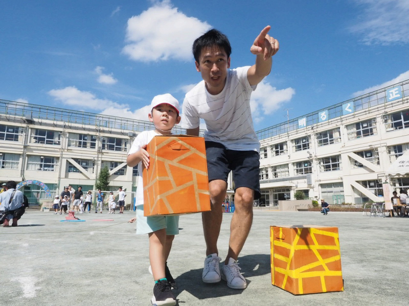 ピンクさん親子競技　どうぶつにあいにいこう